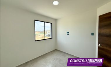 Casa semiamoblada pro estrenar en Urb. Baru, cerca de las playas Manta