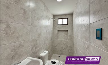 Casa semiamoblada pro estrenar en Urb. Baru, cerca de las playas Manta