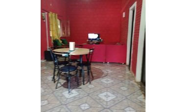 Vivienda Familiar. B. Primavera, Wanda. Mnes