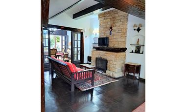 CHALET 4 AMB. ZONA STELLA MARIS