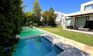 Casa en Venta en CERCA DE TOTTUS CHAMISERO