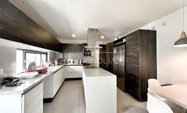 Casa en Venta en CERCA DE TOTTUS CHAMISERO