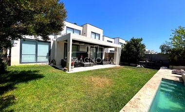 Casa en Venta en CERCA DE TOTTUS CHAMISERO