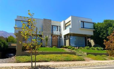 Casa en Arriendo en av. los rios