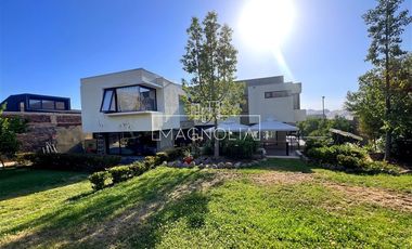 Casa en Arriendo en av. los rios