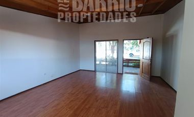 Local Comercial en Venta en Chicureo Centro, Alba III