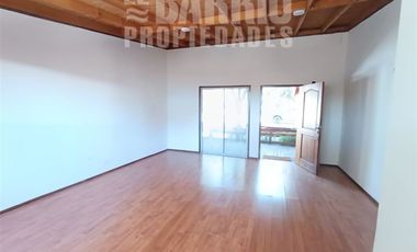 Local Comercial en Venta en Chicureo Centro, Alba III