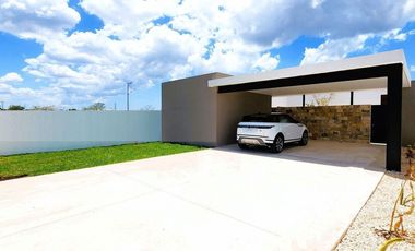 Casa en venta de una planta en privada al norte de Mérida