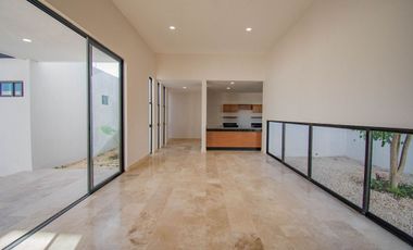 Casa en venta de una planta en privada al norte de Mérida