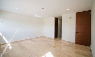 Casa en venta de una planta en privada al norte de Mérida