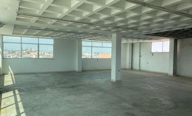 Venta o Renta de Edificio en Esquina col. Ventura Puente
