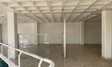 Venta o Renta de Edificio en Esquina col. Ventura Puente
