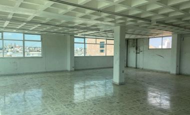 Venta o Renta de Edificio en Esquina col. Ventura Puente