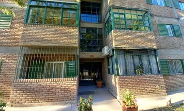 Neuquen. Venta Departamento en Complejo en  Planta Baja