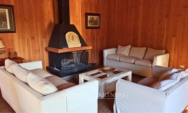Linda casa orilla de Lago Calafquen - arriendo verano