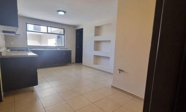 CASA EN RENTA, VILLAS KENT, METEPEC, EDO. DE MÉX.