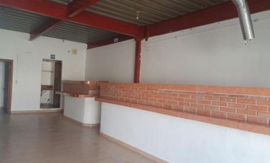 RENTA LOCALES EN PLAZASAN ISIDRO METEPEC