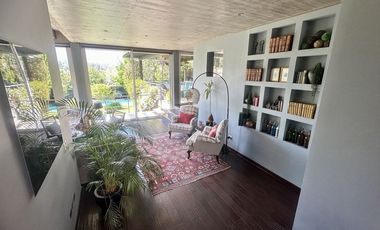 Regia casa  Cerró Calán, Los Dominicos