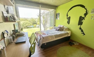 Regia casa  Cerró Calán, Los Dominicos