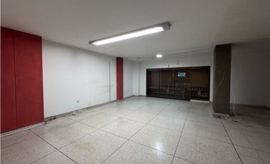 Amplio local en el centro histórico
