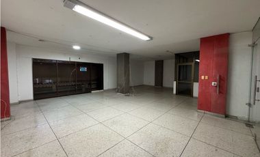 Amplio local en el centro histórico