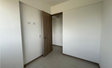 Vendo  Apartamento en Colina de Alcaravanes