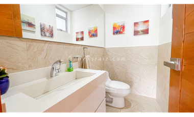 Venta de Casa en Conjunto Campestre Envigado