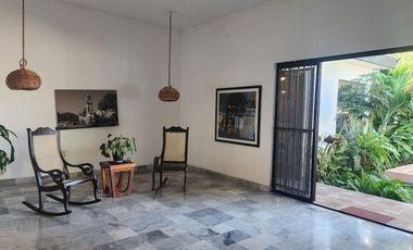 CASA SOBRE COLON EN RENTA MERIDA