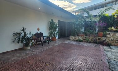 CASA SOBRE COLON EN RENTA MERIDA