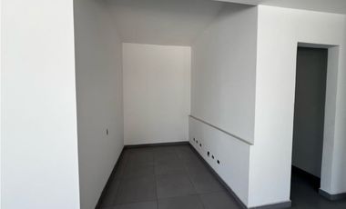 SE ARRIENDA LOCAL DUPLEX EN ENVIGADO AV LAS VEGAS