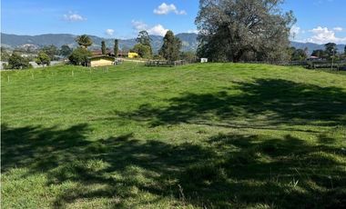 SE VENDE LOTE INDEPENDIENTE EN LA CEJA SECTOR SAN NICOLAS VA LLANOGR