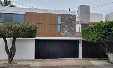 Hermosa residencia en Residencial Victoria