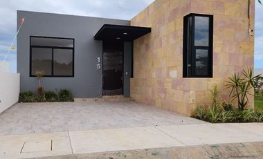 Casa en VENTA UN PISO fraccionamiento LOMAS DEL DORADO Boca del Río