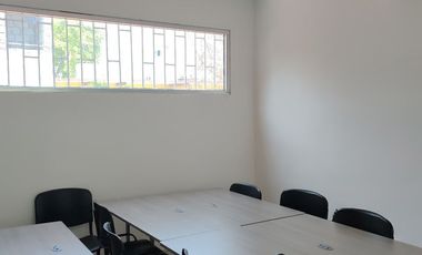 SE RENTA OFICINA AMUEBLADA EN PLANTA ALTA