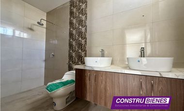 Casas de 1 piso en Urbanización Villa Real cerca playas de Manta