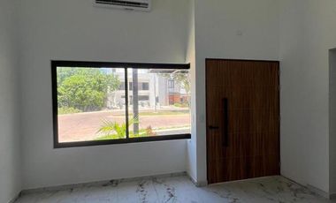 Casa en venta en Cancún de 3 habitaciones residencial Rio