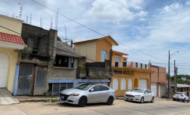 Terreno en  Venta con construcción en obra negra Col. Palma Sola, Coatzacoalcos, Ver.