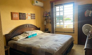 Casa en Venta Av. Cuauhtémoc, Col. Puerto México, Coatzacoalcos, Ver.