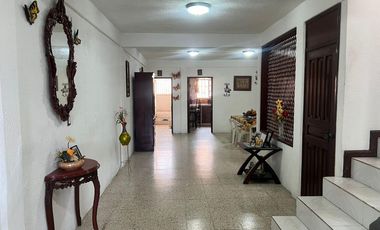 Casa en Venta Av. Cuauhtémoc, Col. Puerto México, Coatzacoalcos, Ver.