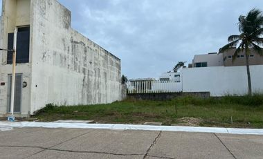 Terreno en Venta calle Palma Estrella, Fracc. Palma de Mallorca. Coatzacoalcos, Ver.