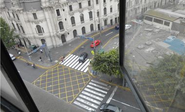 ¡Venta de oficina, cercado de Lima, a pasos del Palacio de Justicia!