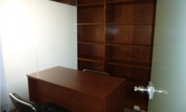 ¡Venta de oficina, cercado de Lima, a pasos del Palacio de Justicia!