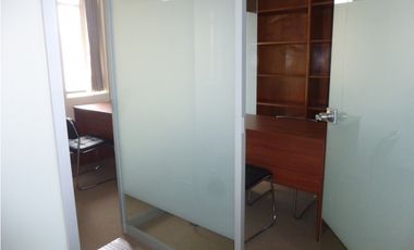 ¡Venta de oficina, cercado de Lima, a pasos del Palacio de Justicia!