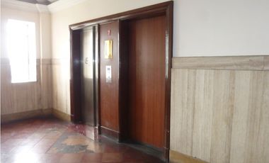 ¡Venta de oficina, cercado de Lima, a pasos del Palacio de Justicia!