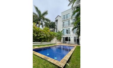 SE VENDE APARTAMENTO PLANTA BAJA CON PISCINA,  EN BUENAVENTURA