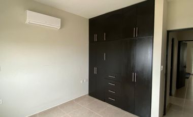 Casa Amueblada en Renta, Fracc. La Jolla. Coatzacoalcos