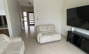 Casa Amueblada en Renta, Fracc. La Jolla. Coatzacoalcos