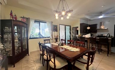 Se Vende hermosa Casa en Hacienda Pacífica con Casita de Huéspedes