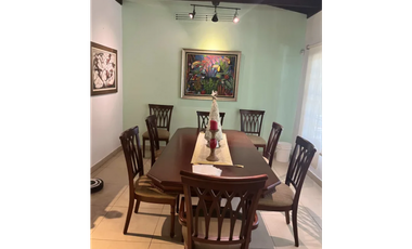 Se alquila casa en llanos de curundú