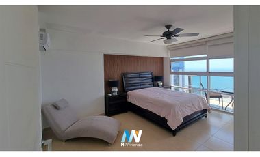 Venta de Apartamento AMOBLADO en Avenida Balboa